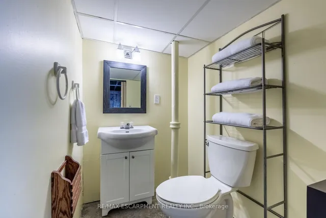 Additional image 30 of 40 EAST 22ND St