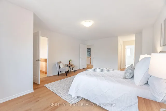 Additional image 25 of 325 Harrowsmith Dr