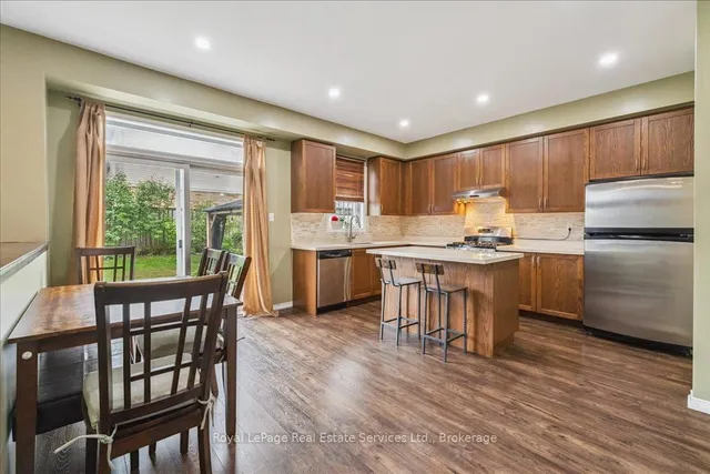 房产图片 15 - 64 Newport Cres