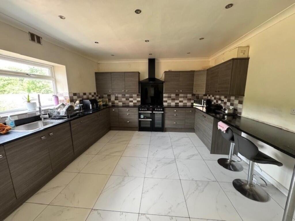 Additional image 11 of Freehold Off Licence, Mapledene Road, Birmingham, B26 3XD