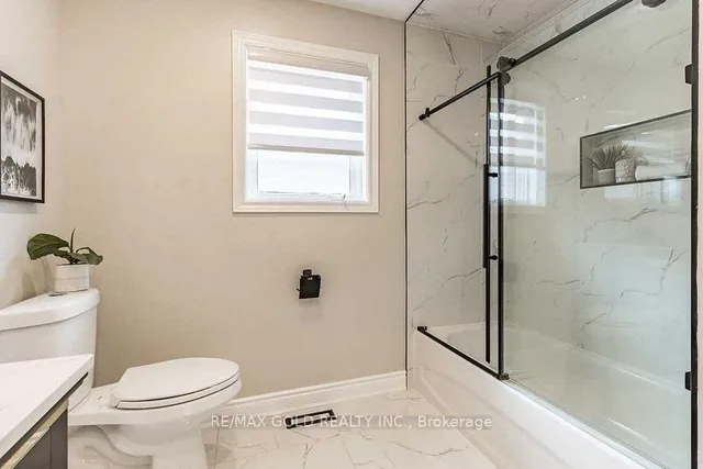 房产图片 23 - 30 Deerglen Dr