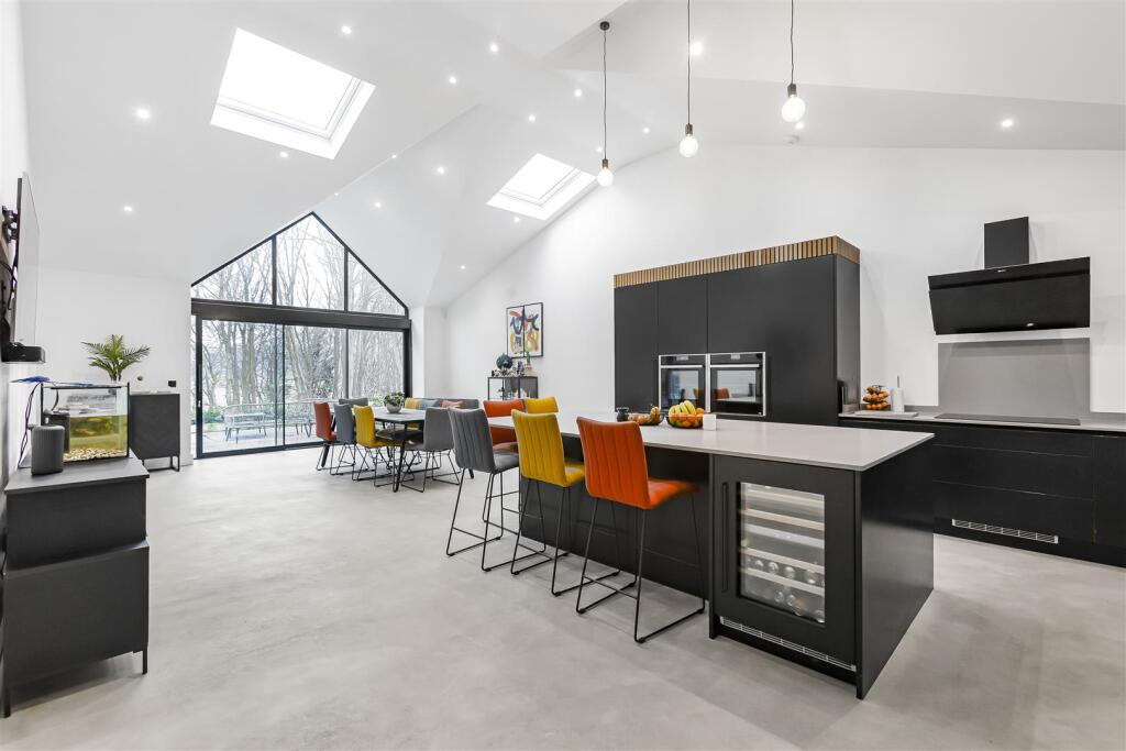 Additional image 40 of Firs Walk, Tewin