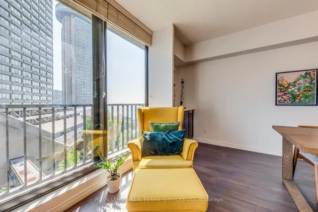 Additional image 17 of 33 Harbour Sq Unit 1032