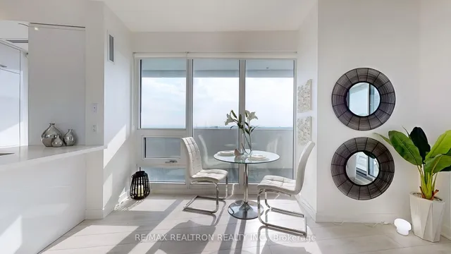 Additional image 5 of 2221 Yonge St Unit 2609