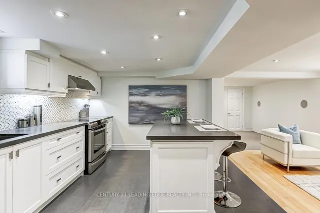 Additional image 25 of 63 DELWOOD Dr