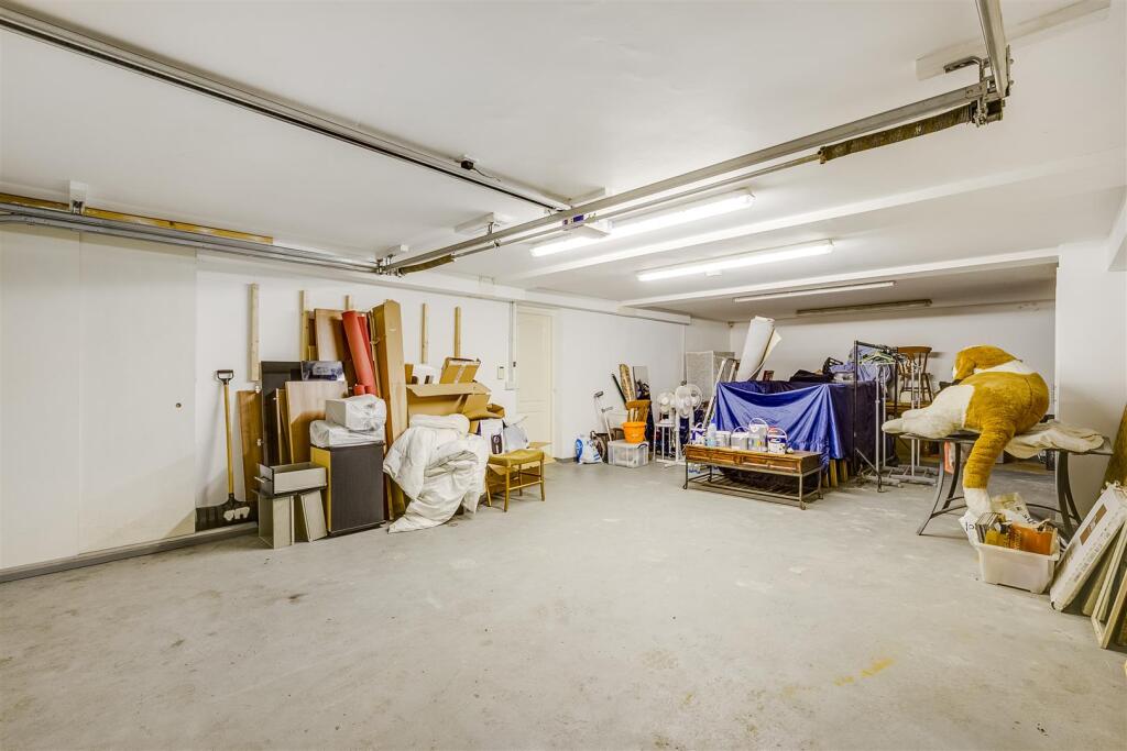 Additional image 26 of Chestnut Walk, Welwyn, AL6