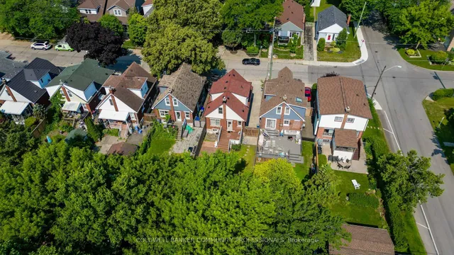 Additional image 44 of 29 Linwood Ave