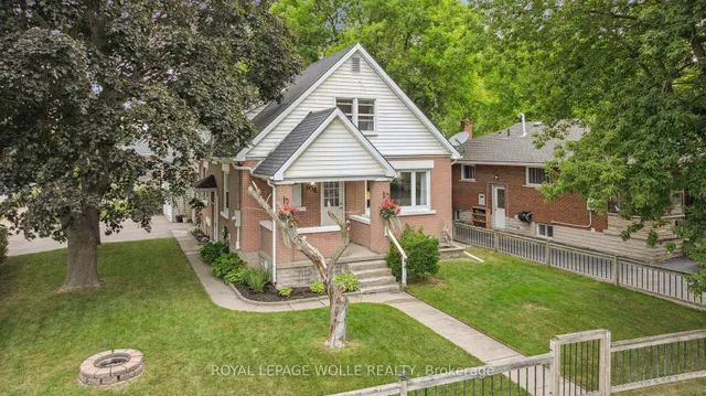 Additional image 35 of 854 Guelph St