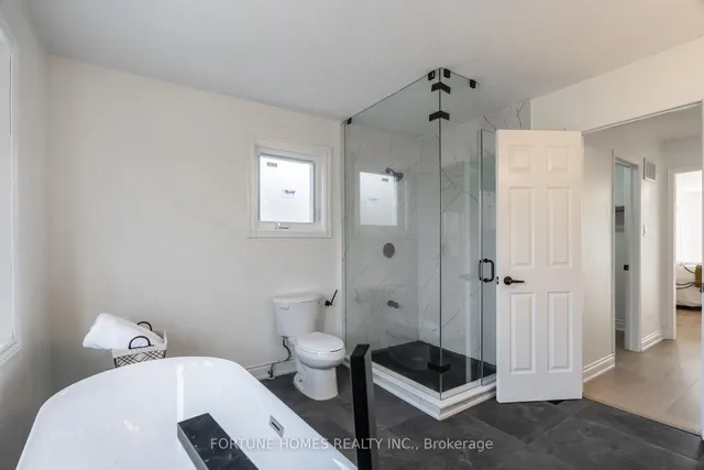 Additional image 31 of 31 Ortona Dr