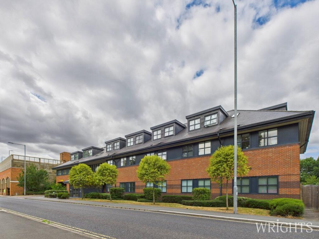 Additional image 15 of Great North Road, Hatfield, AL9