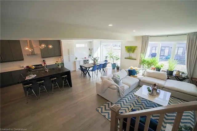 Additional image 5 of 400 Klein Cir