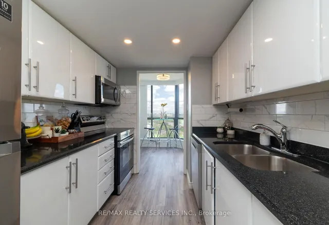 Additional image 13 of 1155 Bough Beeches Blvd Unit 1405