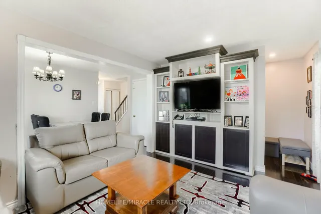 Additional image 16 of 34 Greenbush Cres