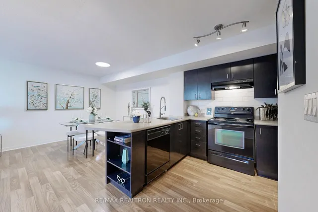 Additional image 9 of 76 Shuter St Unit 808