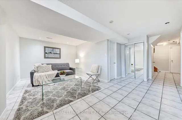 Additional image 21 of 14 Nostalgia Crt