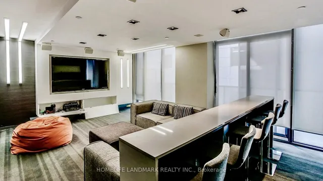 Additional image 23 of 101 Peter St Unit 2003