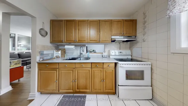 房产图片 11 - 22 Tandridge Cres 单元 812