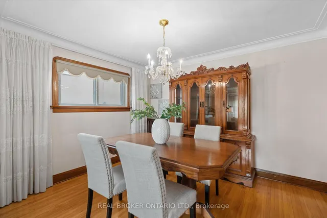 Additional image 12 of 882 Coxwell Ave