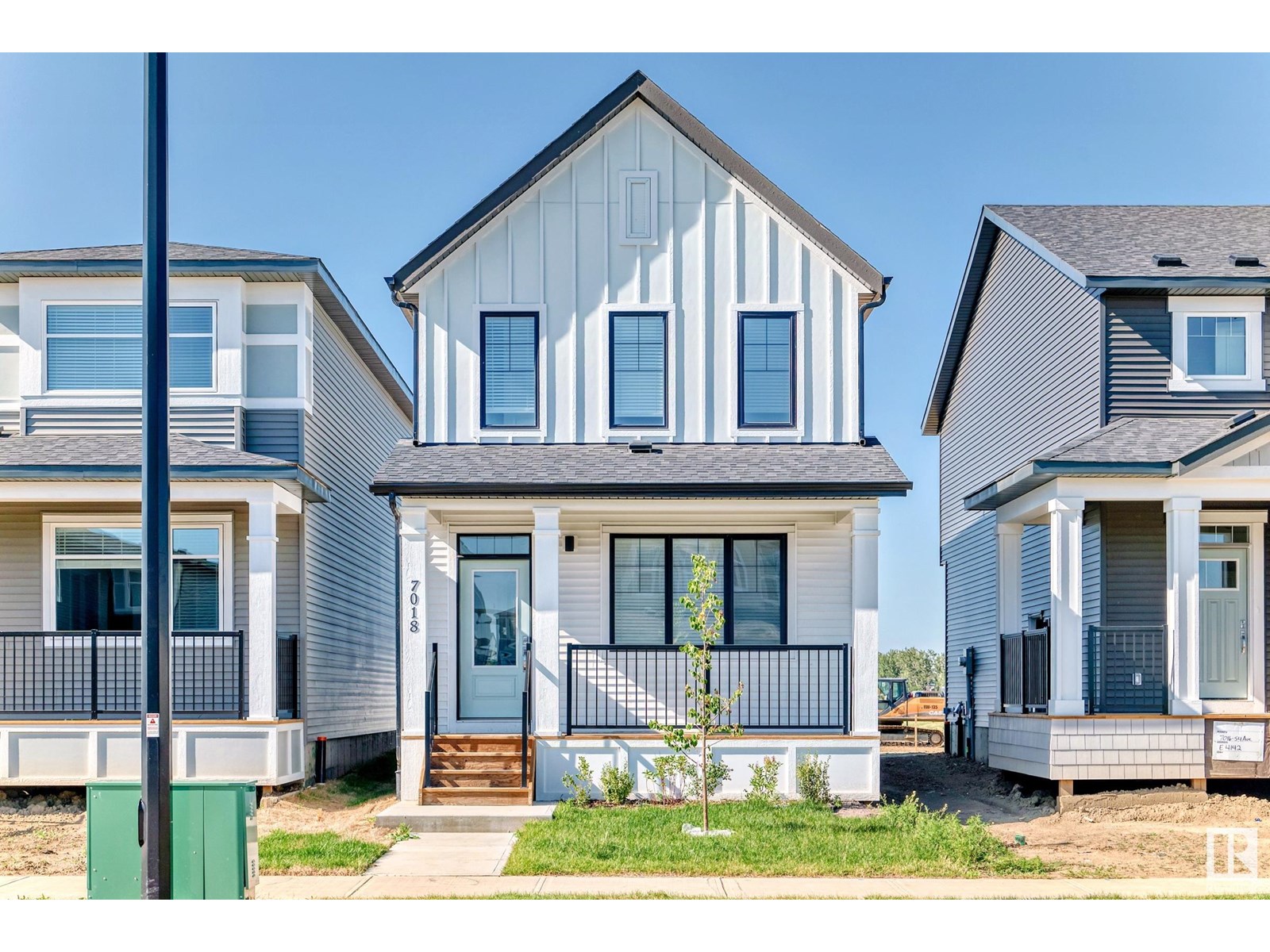 7018 54 AV|Beaumont, Alberta T6M1M7