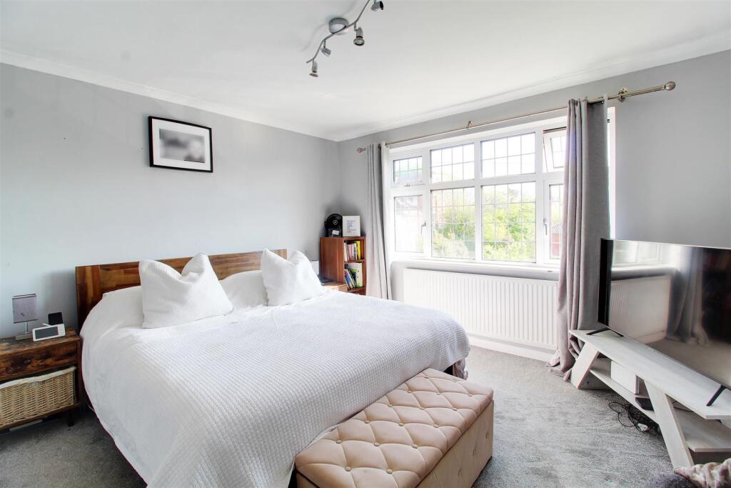 Additional image 4 of Mymms Drive, Brookmans Park