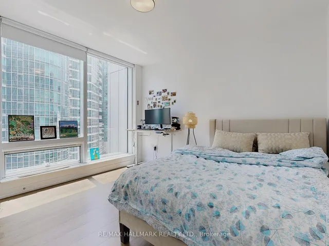 Additional image 16 of 10 York St Unit 1905