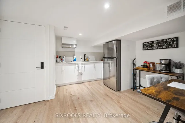 Additional image 34 of 41 Dunkirk Rd