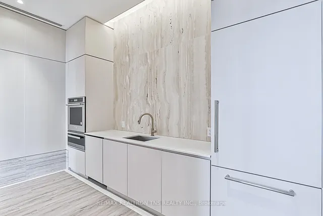 Additional image 10 of 480 Front st west St Unit 1504