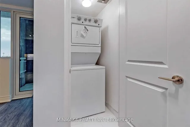 房产图片 34 - 1050 Main St 单元222