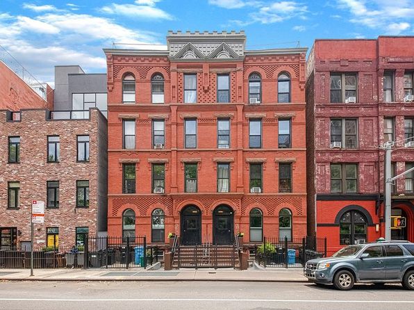 Property image for 360 Lafayette Ave, Brooklyn, NY 11238