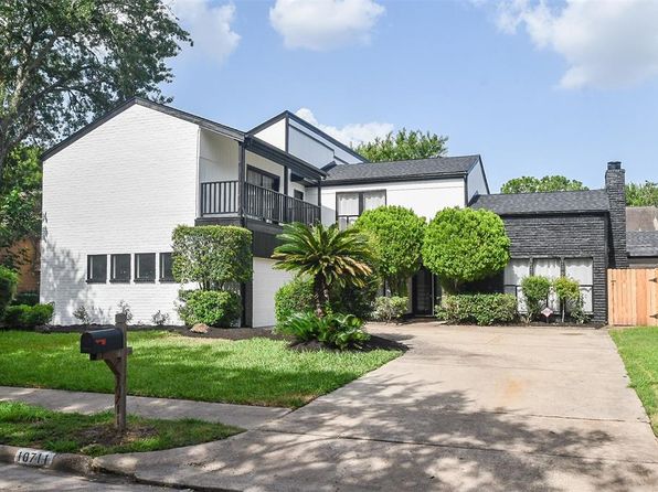 10711 Villa Lea Ln, Houston, TX 77071