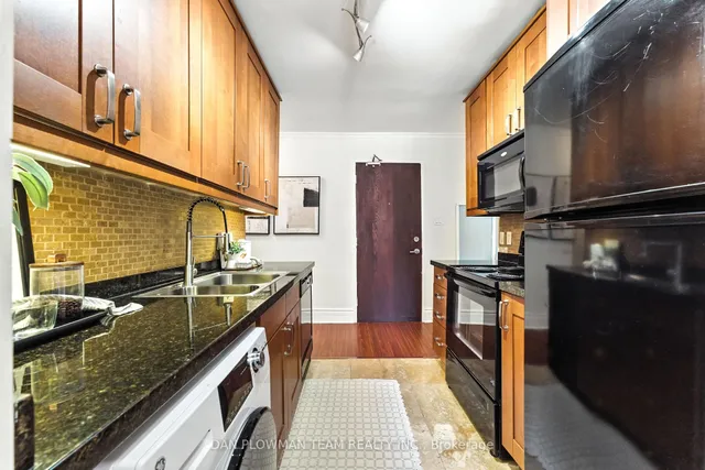 Additional image 20 of 2550 Bathurst St Unit 203