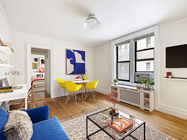 319 W 18th St APT 2I, New York, NY 10011