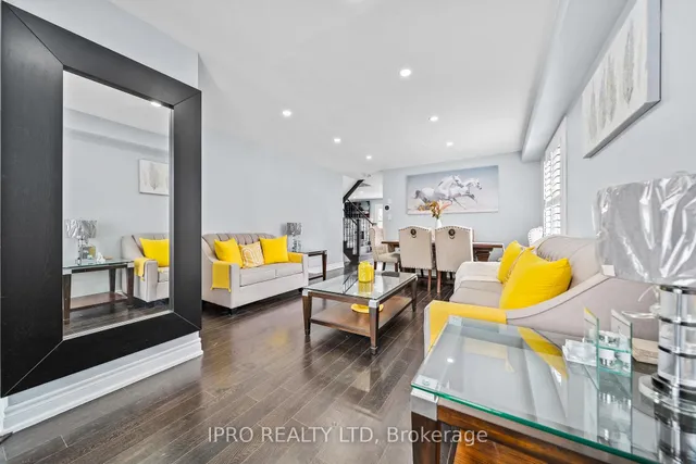 Additional image 5 of 14 Saddleback Sq