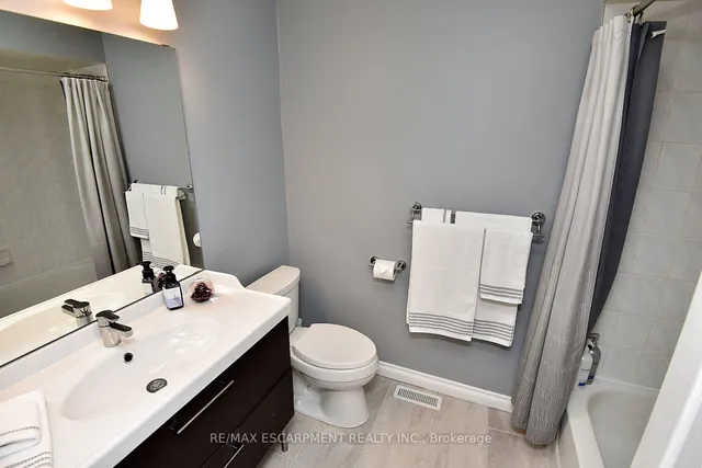 Additional image 32 of 27 Pirie Dr