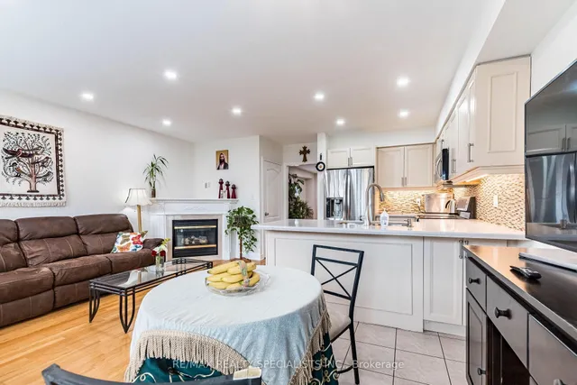 Additional image 14 of 6672 Opera Glass Cres