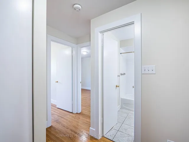 Additional image 26 of 1720 Albion Rd Unit 16