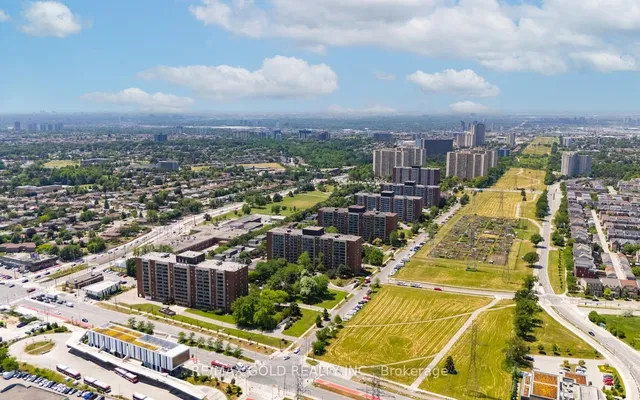 Additional image 40 of 9 Four Winds Dr Unit 206