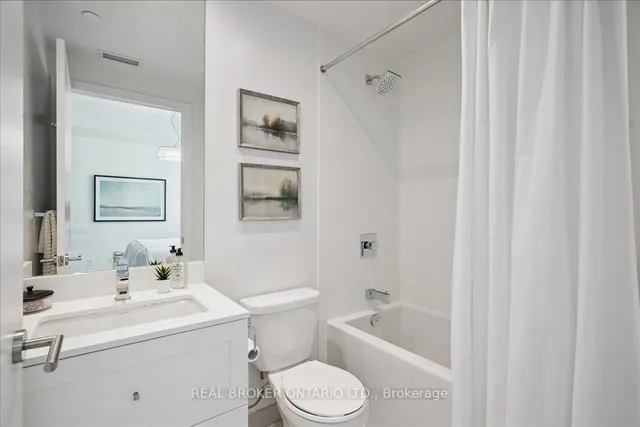 Additional image 16 of 525 Adelaide St Unit 215