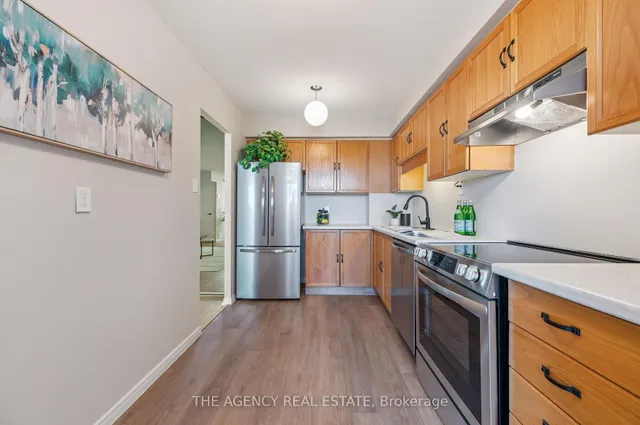 Additional image 12 of 375 King St Unit 507