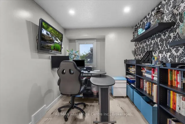 Additional image 23 of 131 Traynor Ave Unit 24