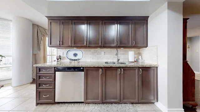 Additional image 14 of 45 Kingsbridge Garden Circ Unit 2008