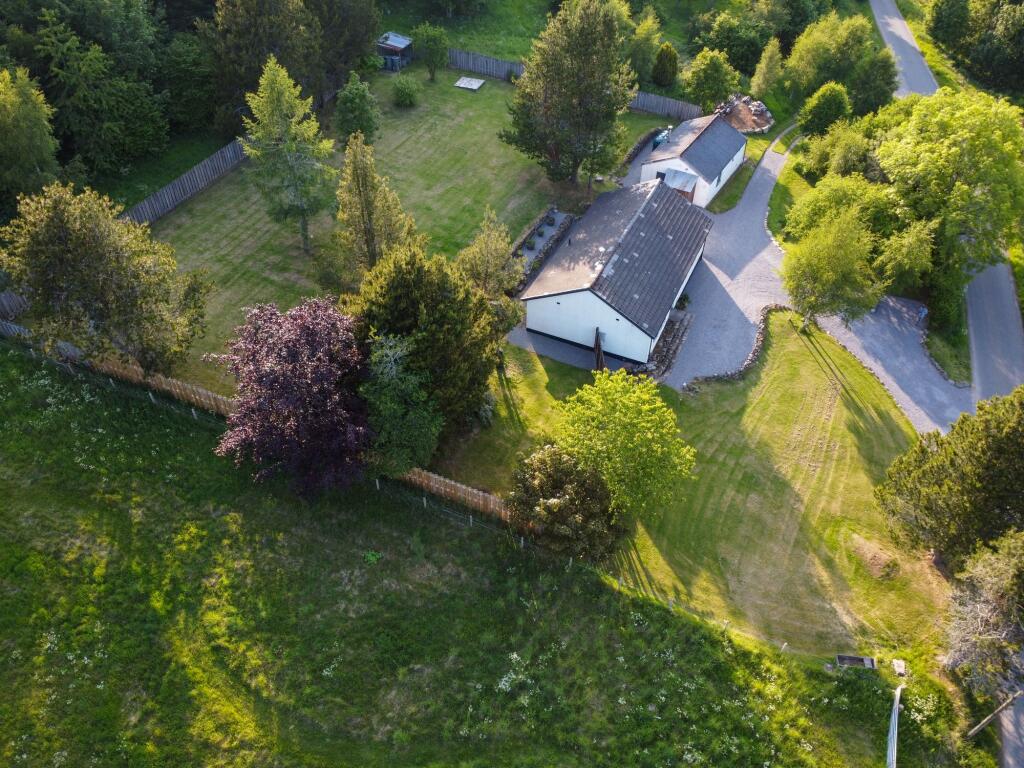 Additional image 36 of Cushnie, Alford, AB33