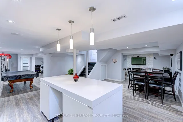 Additional image 31 of 1406 Marshall Cres