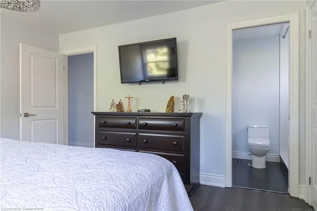 Additional image 14 of 2390 Sinclair Cir