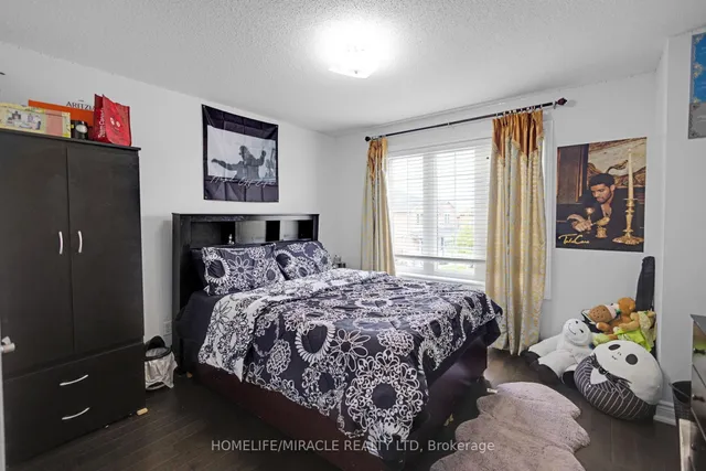 Additional image 34 of 24 Fauna Crt