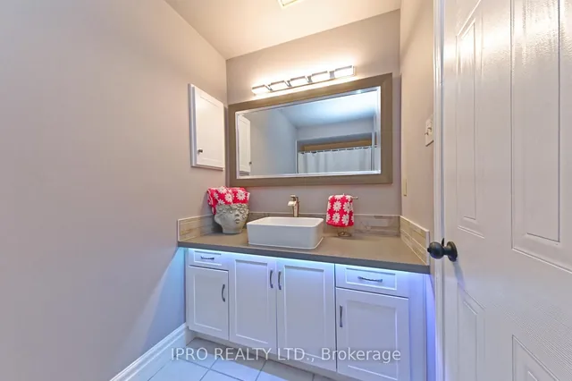 Additional image 39 of 40 Stornwood Crt