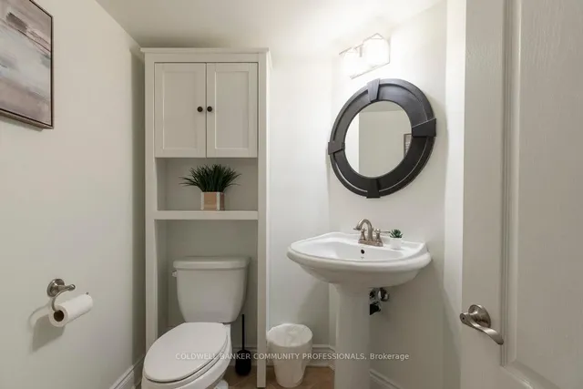 Additional image 36 of 40 Duncombe Dr