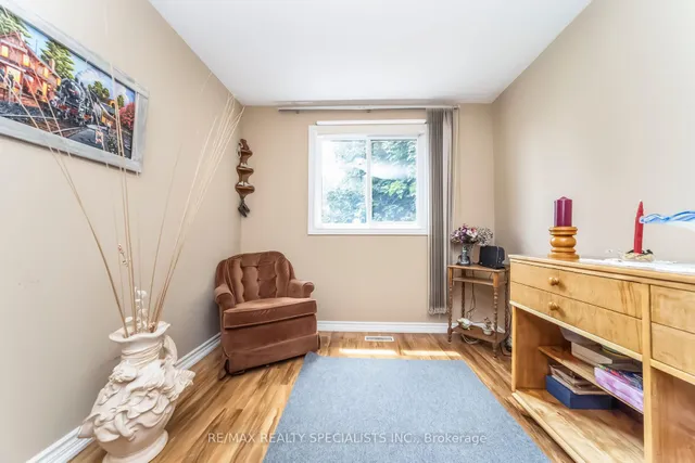 Additional image 31 of 39 Heathcliffe Sq