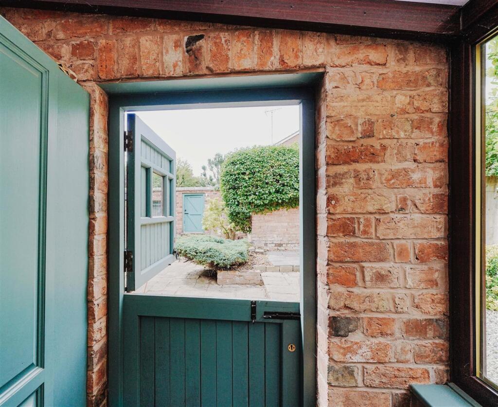 Additional image 33 of Windermere Road, Moseley, Birmingham