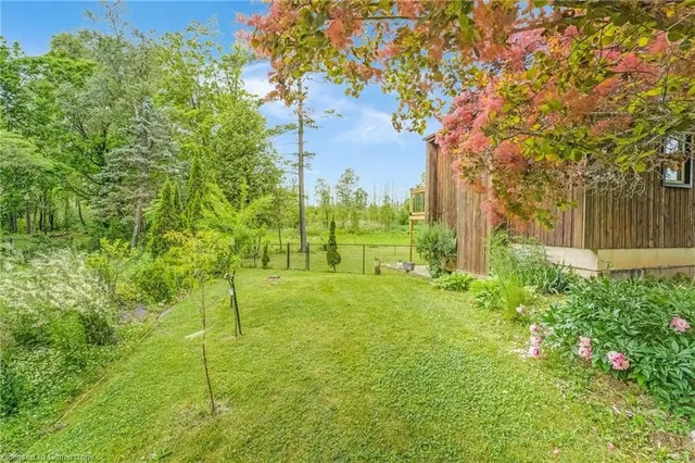 Additional image 32 of 627 Millgrove Sideroad